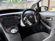 https://riyasewana.com/uploads/toyota-prius-821321317524.jpg