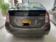 https://riyasewana.com/uploads/toyota-prius-911542022392.jpg