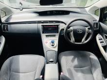 https://riyasewana.com/uploads/toyota-prius-913181617565.jpg