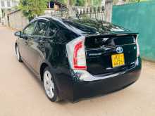 https://riyasewana.com/uploads/toyota-prius-9134452383.jpg
