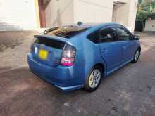 https://riyasewana.com/uploads/toyota-prius-9557324133.jpg