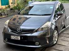 Toyota Prius Alfa 2014 Car