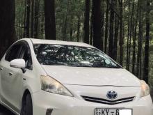 Toyota Prius Alpha Cx 2014 Car