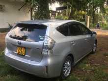 https://riyasewana.com/uploads/toyota-prius-alpha-2011-276111112662.jpg