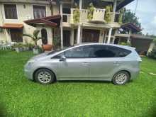 https://riyasewana.com/uploads/toyota-prius-alpha-2012-2123010812033.jpg