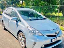 Toyota Prius Alpha 2012 Car