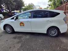 https://riyasewana.com/uploads/toyota-prius-alpha-2014-229062912264.jpg