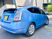 https://riyasewana.com/uploads/toyota-prius-anniversary-1212071017115.jpg