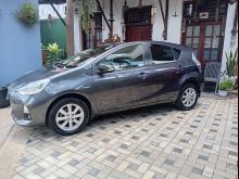 https://riyasewana.com/uploads/toyota-prius-c-410532417653.jpg