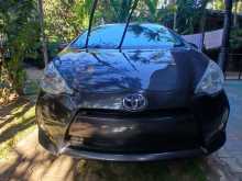 Toyota Prius C 2012 Car