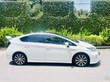 https://riyasewana.com/uploads/toyota-prius-g-1023114524301.jpg