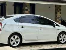 https://riyasewana.com/uploads/toyota-prius-g-114531922563.jpg