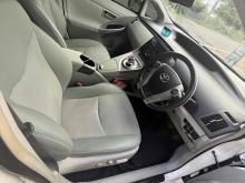 https://riyasewana.com/uploads/toyota-prius-g-114545024792.jpg