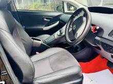 https://riyasewana.com/uploads/toyota-prius-g-1218354124961.jpg