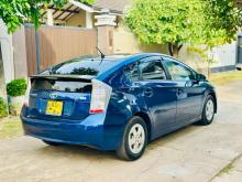 https://riyasewana.com/uploads/toyota-prius-g-1413021617214.jpg