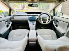 https://riyasewana.com/uploads/toyota-prius-g-1413021617795.jpg
