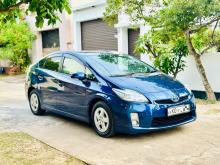 https://riyasewana.com/uploads/toyota-prius-g-1413021617952.jpg