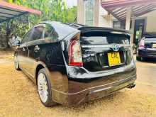https://riyasewana.com/uploads/toyota-prius-g-1616270822602.jpg
