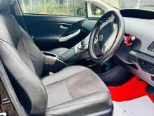 https://riyasewana.com/uploads/toyota-prius-g-1616435422723.jpg
