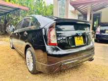 https://riyasewana.com/uploads/toyota-prius-g-1616435422962.jpg