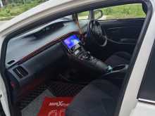 https://riyasewana.com/uploads/toyota-prius-g-2011-1221225212404.jpg