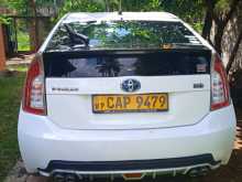 https://riyasewana.com/uploads/toyota-prius-g-20110130215.jpg
