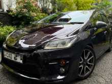Toyota PRIUS G SPORT 2012 Car