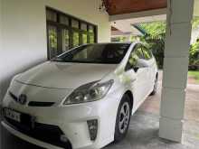 Toyota Prius G Grade 2012 Car
