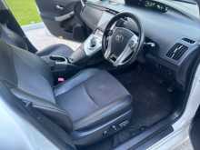 https://riyasewana.com/uploads/toyota-prius-g-2012-518442912203.jpg