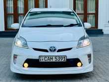 Toyota Prius G 2012 Car