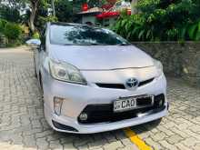 Toyota Prius G Touring Sola 2012 Car