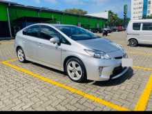 https://riyasewana.com/uploads/toyota-prius-g-2013-1414251112462.jpg