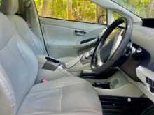 https://riyasewana.com/uploads/toyota-prius-g-2013-2811065112864.jpg