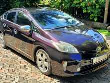 Toyota Prius G Grade 2013 Car