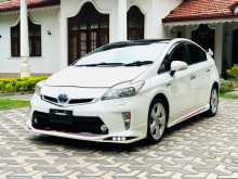 Toyota PRIUS G TOURING SOLA 2013 Car