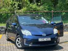 Toyota Prius G 2014 Car