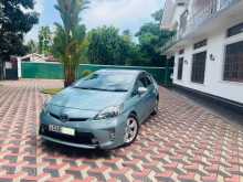 Toyota Prius G Touring 2016 Car