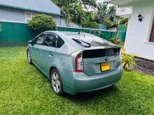 https://riyasewana.com/uploads/toyota-prius-g-2016-210063812444.jpg