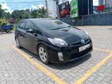 https://riyasewana.com/uploads/toyota-prius-g-21930394132.jpg