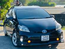 https://riyasewana.com/uploads/toyota-prius-g-2214543905.jpg