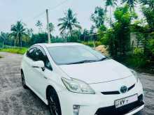 Toyota PRIUS G Grade 2012 Car