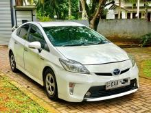 Toyota Prius G Limited 2013 Car