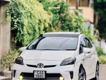 Toyota Prius G Touring Sola 2012 Car