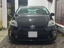 Toyota Prius G Grade 2013 Car