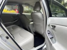 https://riyasewana.com/uploads/toyota-prius-g-27563617226.jpg