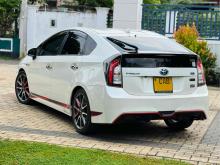 https://riyasewana.com/uploads/toyota-prius-g-2811283924591.jpg