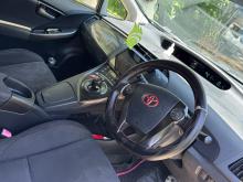 https://riyasewana.com/uploads/toyota-prius-g-2813350217823.jpg