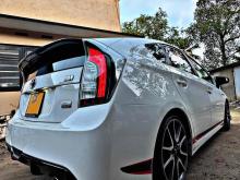 https://riyasewana.com/uploads/toyota-prius-g-2813360324071.jpg