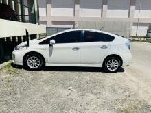 https://riyasewana.com/uploads/toyota-prius-g-28454017642.jpg