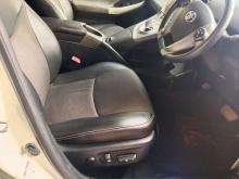 https://riyasewana.com/uploads/toyota-prius-g-31901356636.jpg